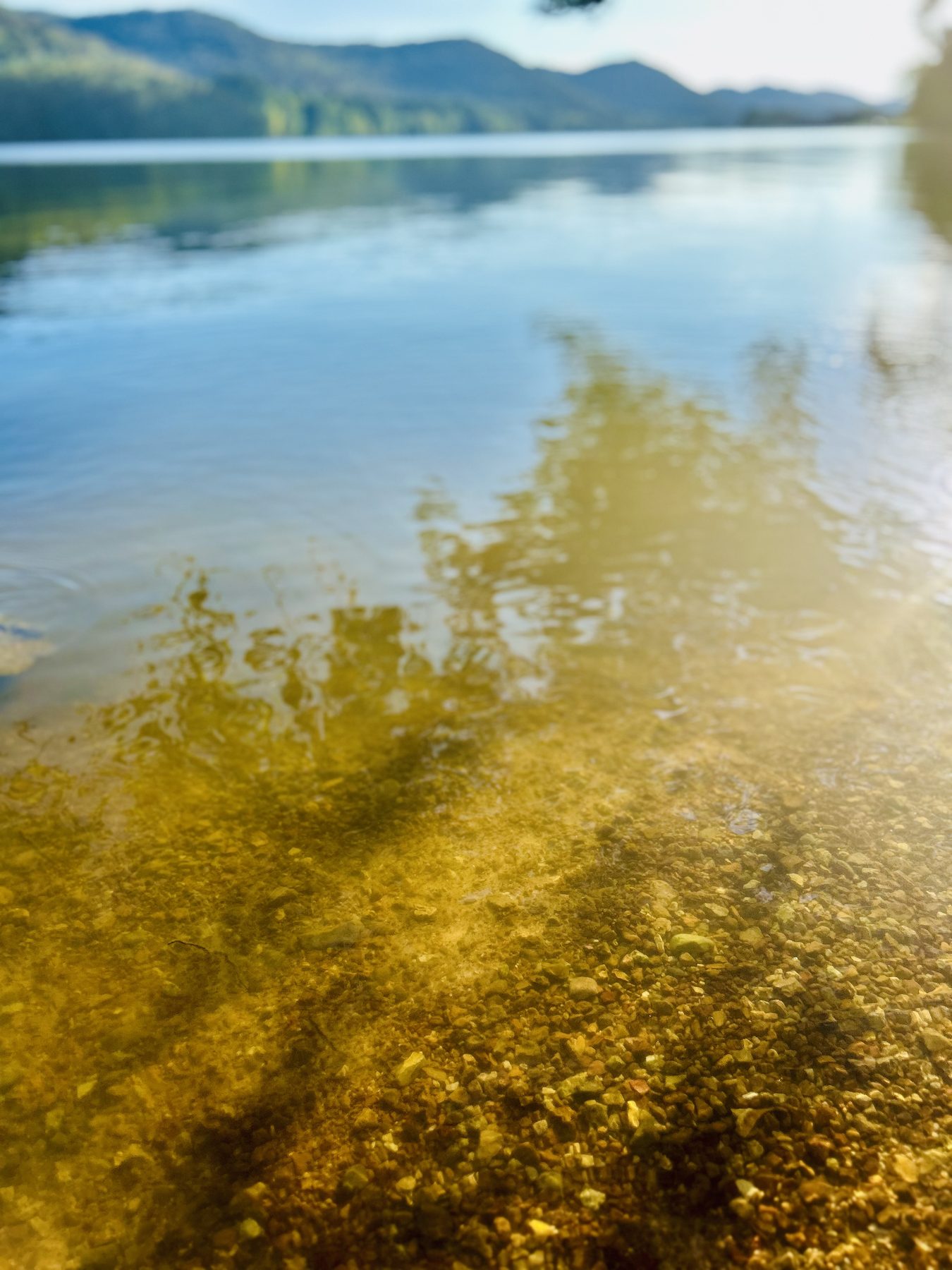 Clear water and mountain views on Neely Henry Lake